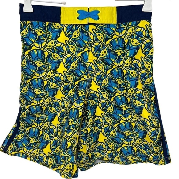 Star Wars Boys Youth Baby Yoda Swim Trunks Mandalorian Disney Size 9 10 - Picture 2 of 10
